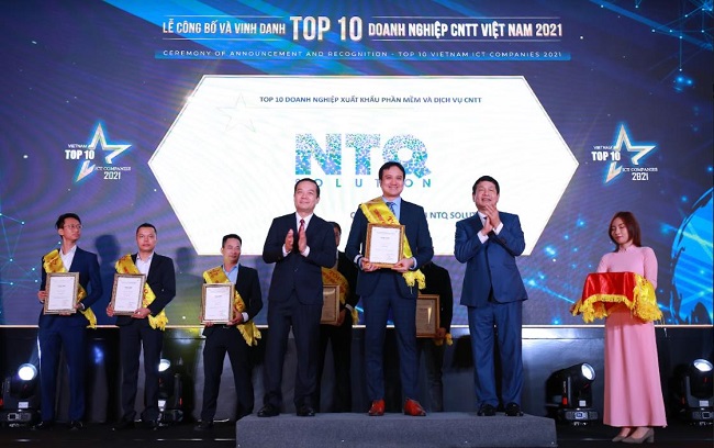 NTQ vinh danh TOP 10 Doanh nghiệp CNTT Việt Nam